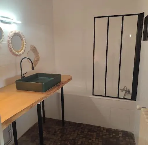 Daire Grand Duplex, 2 Chambres, Coeur Historique